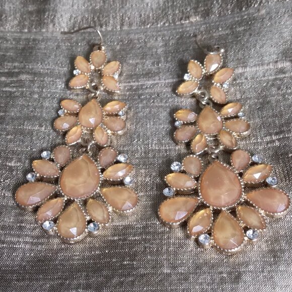 GOLD DANGLE DROP STATEMENT FASHION EARRINGS - Picture 4 of 6